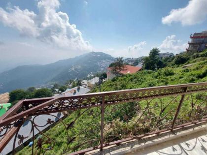 Stunning 3-Bed Apartment in Murree - image 12