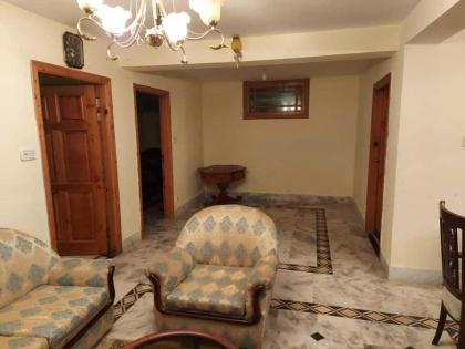 Stunning 3-Bed Apartment in Murree - image 2