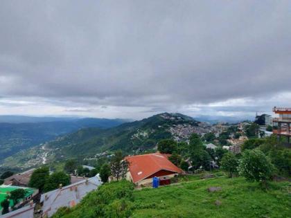 Stunning 3-Bed Apartment in Murree - image 6