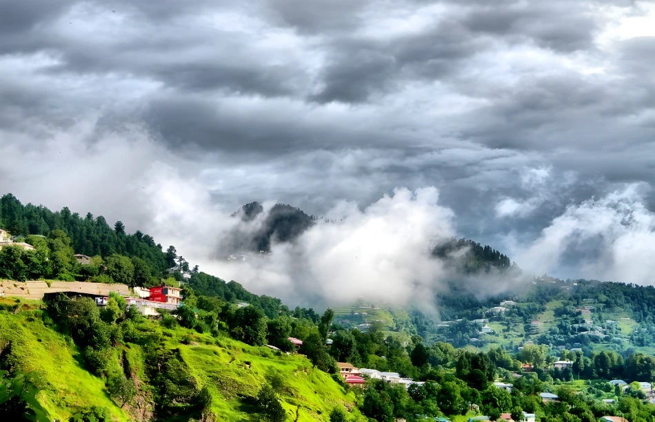 Murree Weather Guide: Best Time to Visit & What to Expect